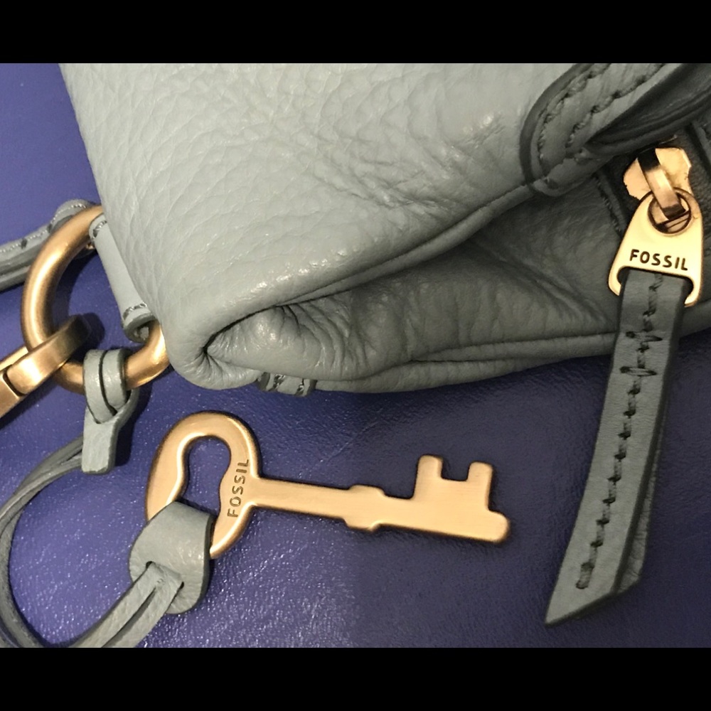 🎉Host Pick🎉Fossil mint leather Erin fold-over tote/crossbody - Picture 10 of 16